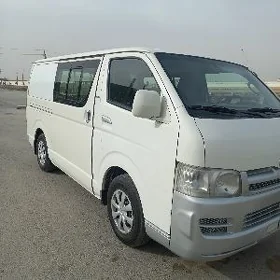 Toyota Hiace 2008