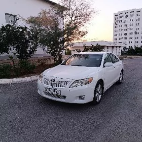 Toyota Camry 2011