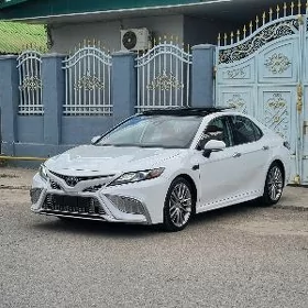 Toyota Camry 2022