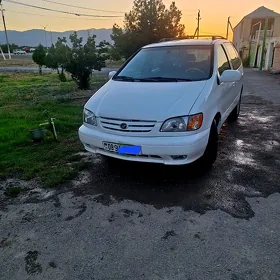 Toyota Sienna 2001