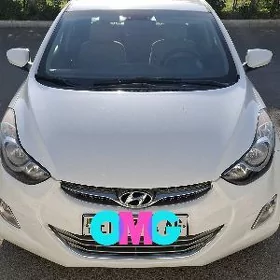 Hyundai Elantra 2012