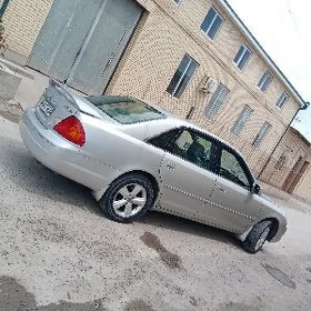 Toyota Avalon 2001