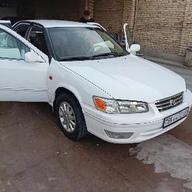 Toyota Camry 2001
