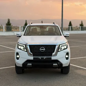 Nissan Navara 2025