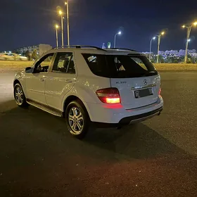 Mercedes-Benz ML350 2006
