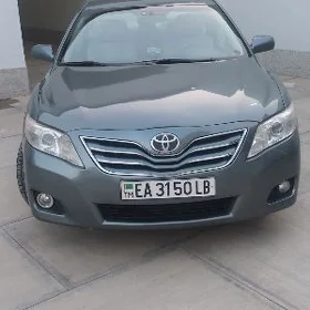 Toyota Camry 2010