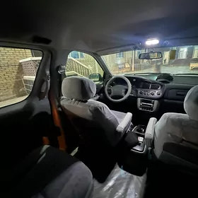 Toyota Sienna 2001