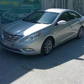 Hyundai Sonata 2011