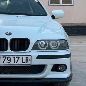 BMW E39 1999