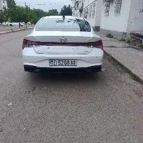 Hyundai Elantra 2020