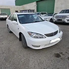 Toyota Camry 2004