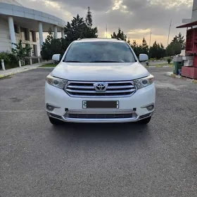 Toyota Highlander 2011