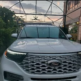 Ford Explorer 2023