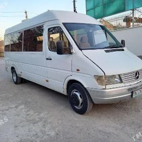 Mercedes-Benz Sprinter 2500 1998