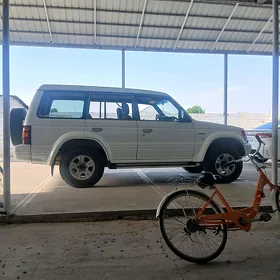 Mitsubishi Pajero 1996
