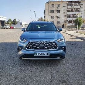 Toyota Highlander 2022