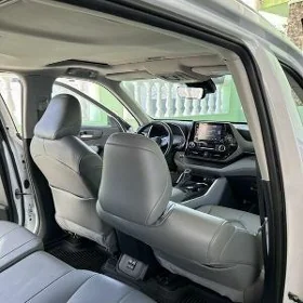 Toyota Highlander 2022