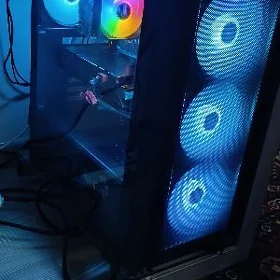 i7 7700 / RTX 2060