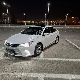 Toyota Camry 2015