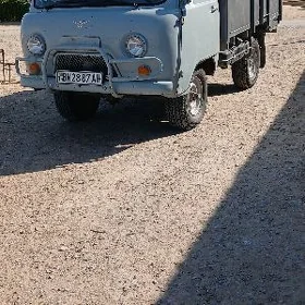 UAZ 452 1982