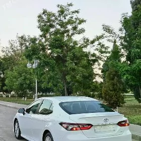 Toyota Camry 2022