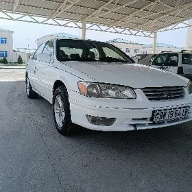 Toyota Camry 2000