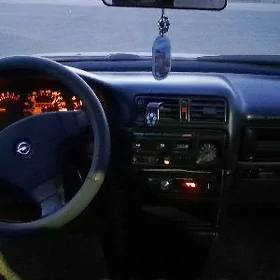 Opel Vectra 1991