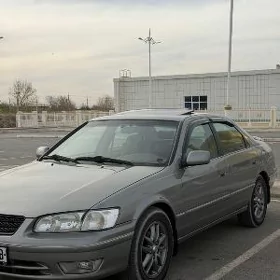Toyota Camry 2000