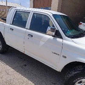 Mitsubishi L200 2006