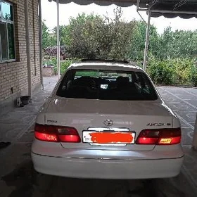 Toyota Avalon 1999