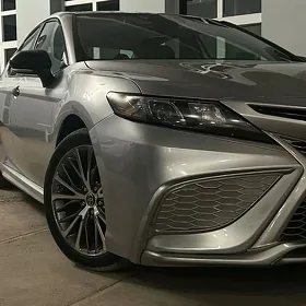 Toyota Camry 2022