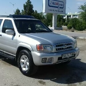 Nissan Pathfinder 2002