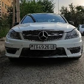 Mercedes-Benz C350 2012