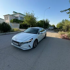 Hyundai Elantra 2021