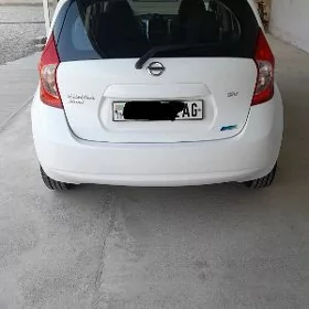 Nissan Versa Note 2015