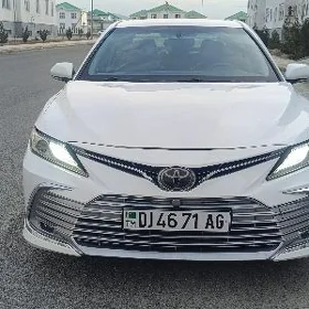 Toyota Camry 2018