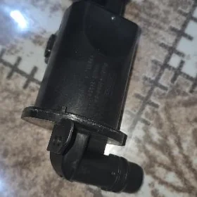FORD HOWA BAĆOK RADIATOR.