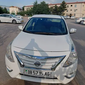Nissan Versa 2016