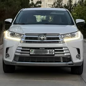 Toyota Highlander 2019