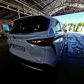Toyota Sienna 2024