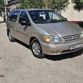 Toyota Sienna 2002