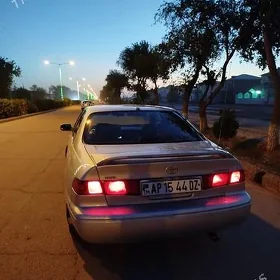 Toyota Camry 2000