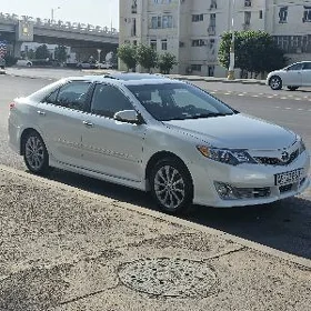 Toyota Camry 2011