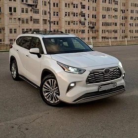 Toyota Highlander 2022
