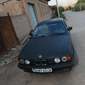 BMW 525 1990