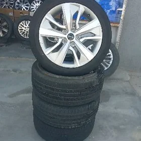 Nissan 2023
