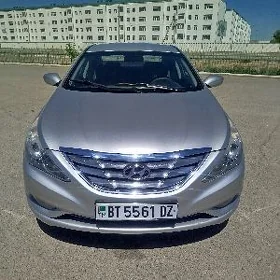 Hyundai Sonata 2011