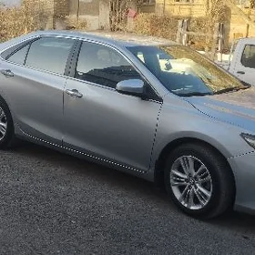 Toyota Camry 2017