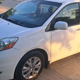 Toyota Sienna 2009