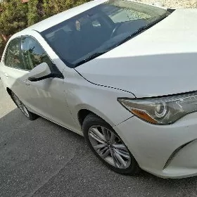 Toyota Camry 2017